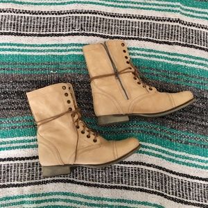 STEVE MADDEN Troopa Combat Boot (8 1/2)